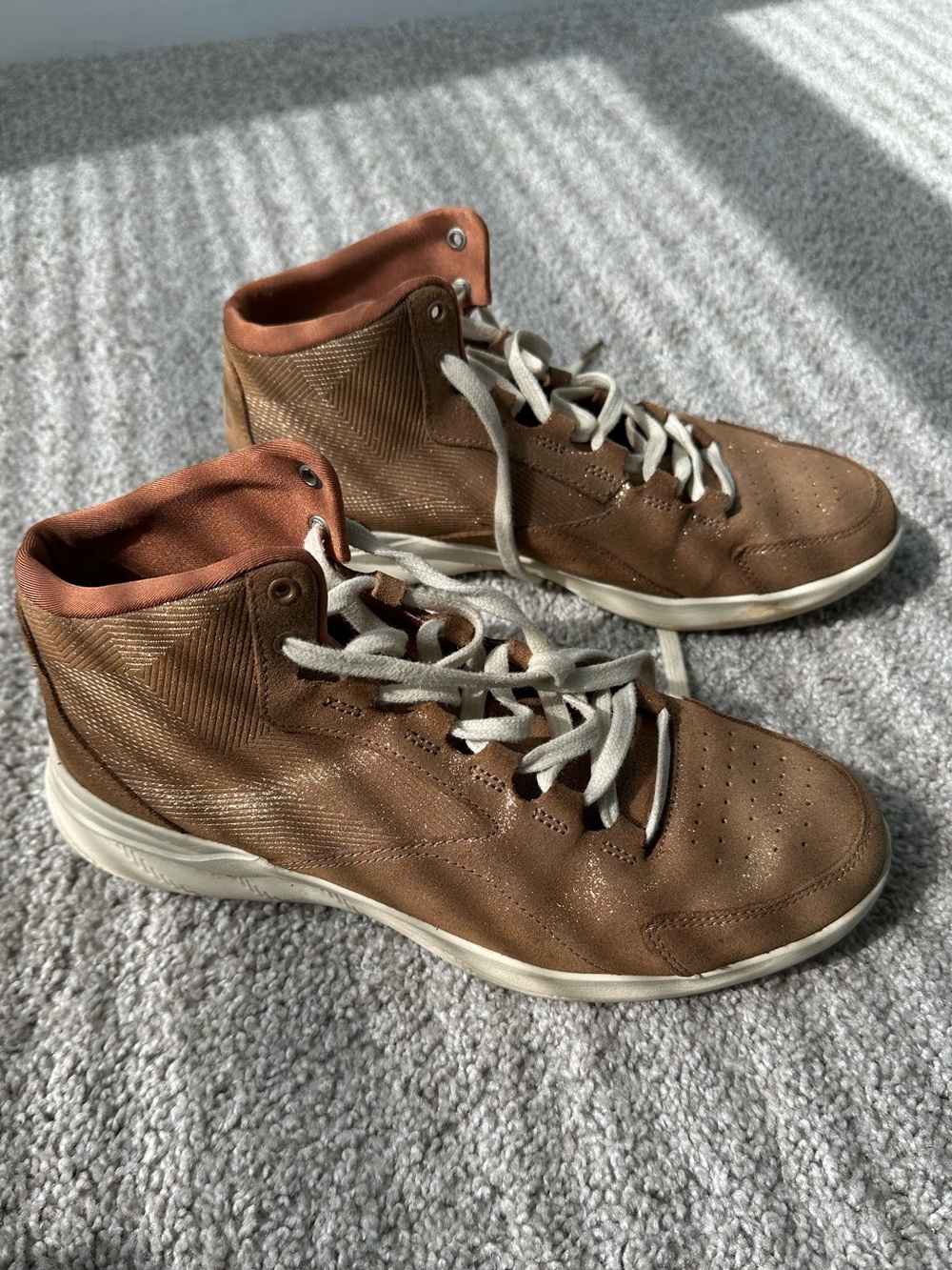 Under armour golden shimmering shoes